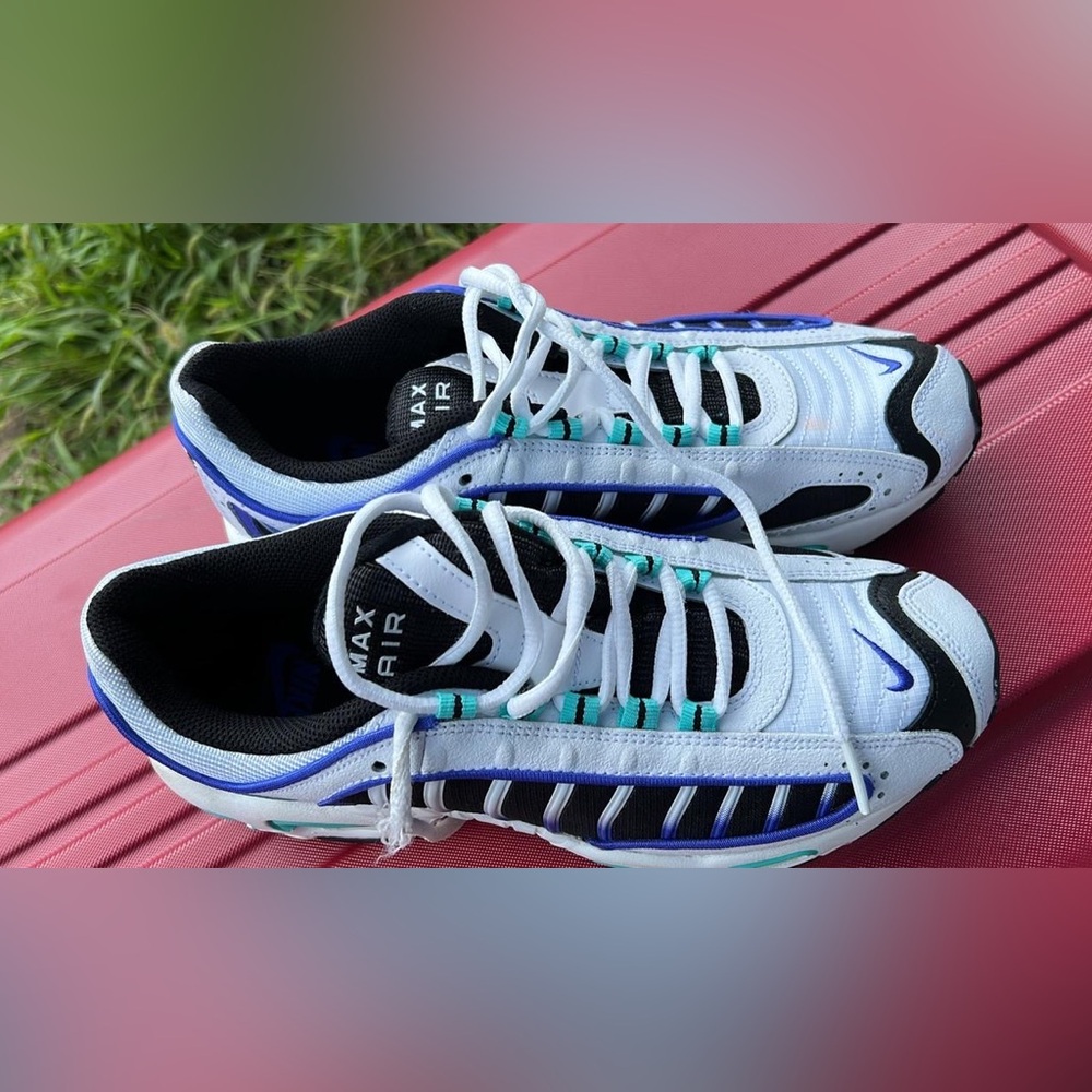 Nike Black and Gray Sneakers